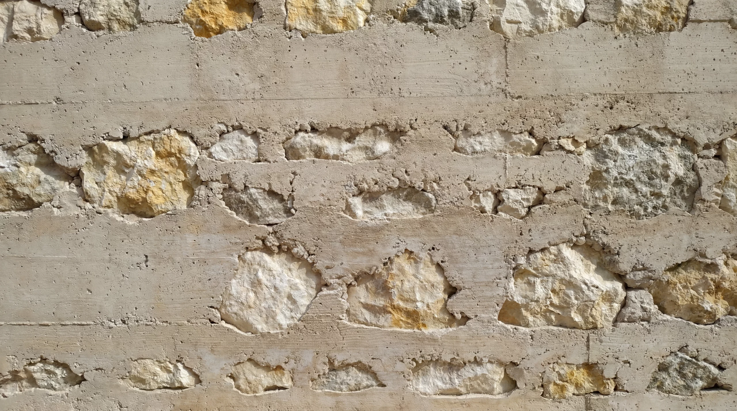 Salt d’Aigua — Local Stone and Concrete Material Study